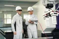 学生可正在校内完成从三维建模、工艺仿实到实
